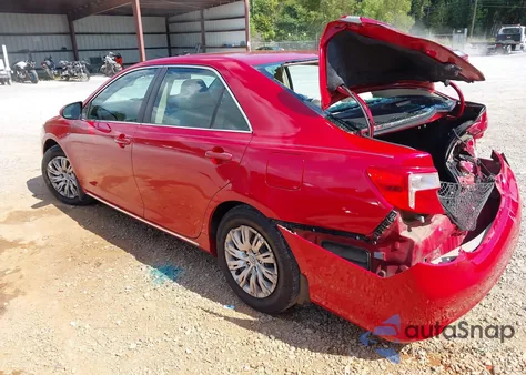 2014 Toyota Camry Le z USA, uszkodzony, nr VIN 4T1BF1FK9EU799665